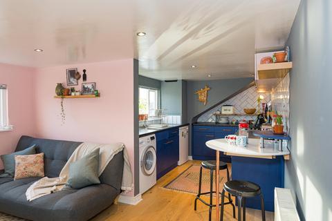 2 bedroom apartment for sale, Station Road, Hendon, NW4