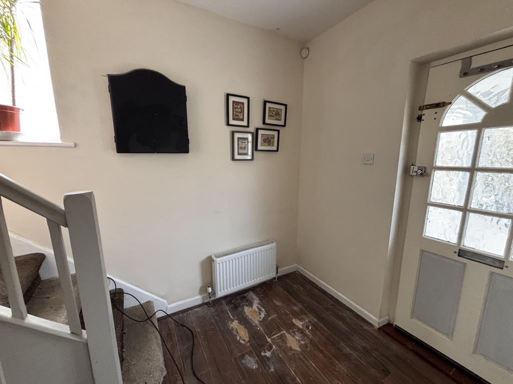 82 Forbes Road Hallway.jpeg