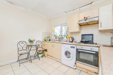 undefined, Claude Place, Roath, Cardiff