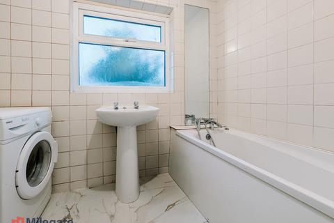 undefined, Westbury Road, Southend-On-Sea SS2