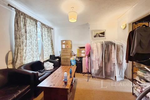 4 bedroom terraced house to rent, Village Close, Wilberforce Road, Norwich, NR5