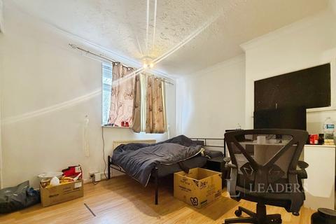 4 bedroom terraced house to rent, Village Close, Wilberforce Road, Norwich, NR5