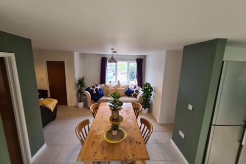 7 bedroom detached house to rent, Peverell Road, NORWICH