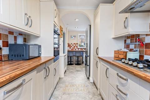 3 bedroom terraced house for sale, Lewes Close, Crawley RH10
