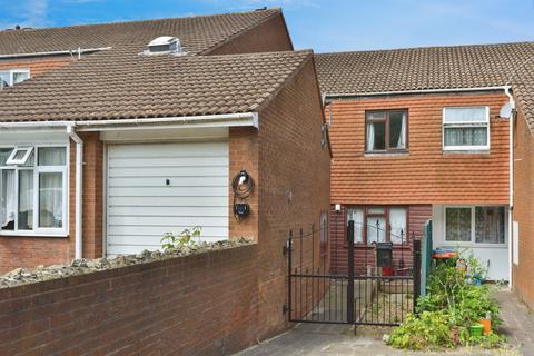 Crosslands, Stantonbury, Milton Keynes
