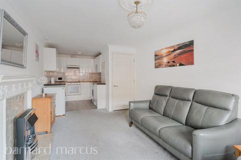 1 bedroom flat for sale, Ashley Avenue, Epsom