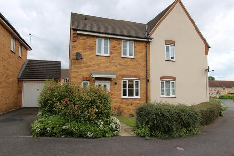 3 bedroom house to rent, Bushell Close, Leighton Buzzard