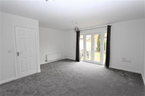 3 bedroom house to rent, Bushell Close, Leighton Buzzard