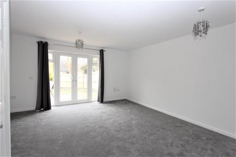 3 bedroom house to rent, Bushell Close, Leighton Buzzard