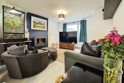 3 bedroom end of terrace house for sale, Sea View Place, Cumbria CA25