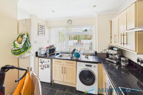 2 bedroom flat to rent, East Street, Tonbridge TN9