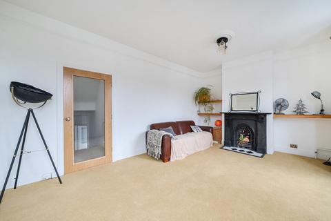 3 bedroom flat for sale, Dunstans Road, East Dulwich, London, SE22