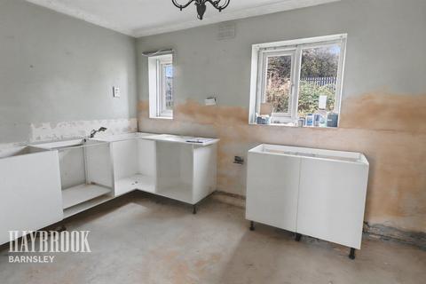 3 bedroom semi-detached house for sale, Priory Road, Lundwood