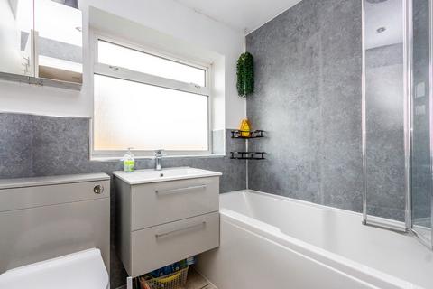 undefined, Denton Close, Irchester NN29