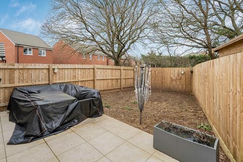3 bedroom semi-detached house for sale, Hop Yard, Cranbrook, EX5 7JJ