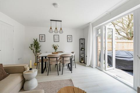 3 bedroom semi-detached house for sale, Hop Yard, Cranbrook, EX5 7JJ