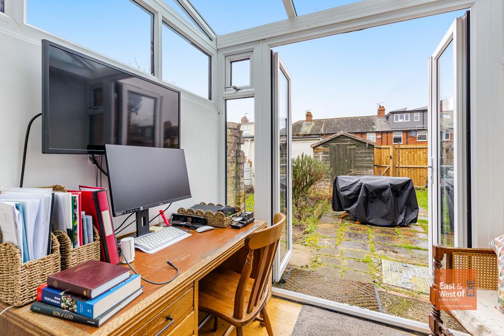 A08 - 20 Ashford Road Topsham - 260220