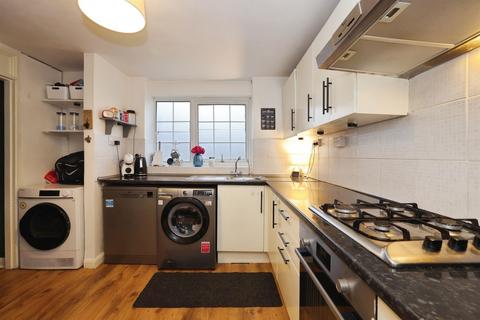 3 bedroom terraced house for sale, Galahad Close, Andover