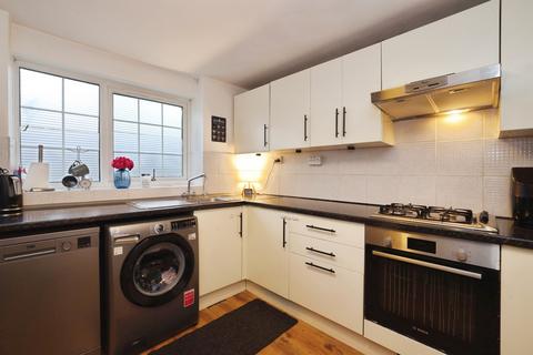 3 bedroom terraced house for sale, Galahad Close, Andover