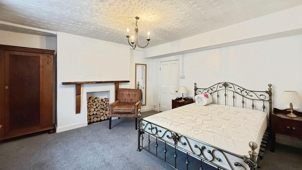 Private bedroom