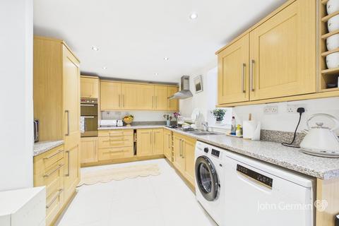 3 bedroom semi-detached house for sale, Finchley Avenue, Derby