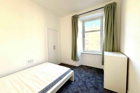 2 bedroom apartment to rent, 21 Boyd Street, Crosshill
