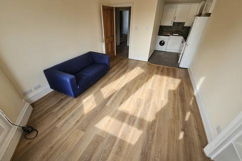 2 bedroom apartment to rent, Elizabeth Street, Ibrox