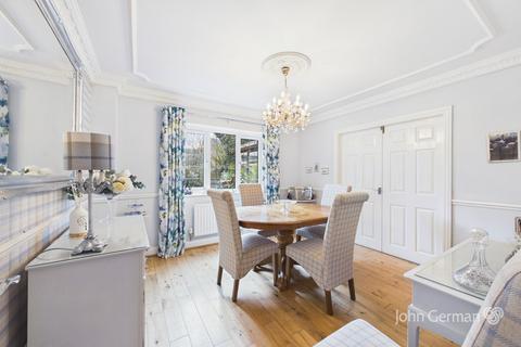 4 bedroom detached house for sale, Fox Court, Kings Bromley