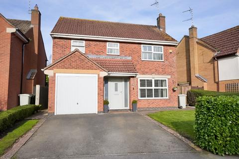 4 bedroom detached house for sale, Kestrel Road, Oakham, LE15