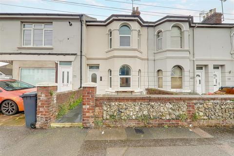 Pavillion Road, Worthing, BN14