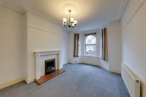 3 bedroom terraced house for sale, Pavillion Road, Worthing, BN14