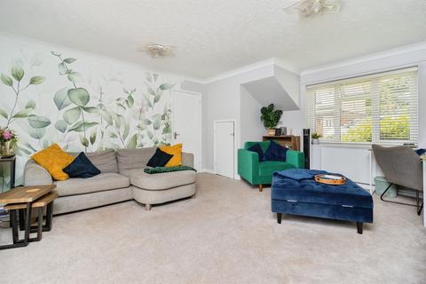 3 bedroom semi-detached house for sale, Nightingale Close, Torquay