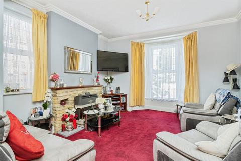 3 bedroom end of terrace house for sale, Empire Road, Torquay