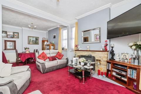 3 bedroom end of terrace house for sale, Empire Road, Torquay
