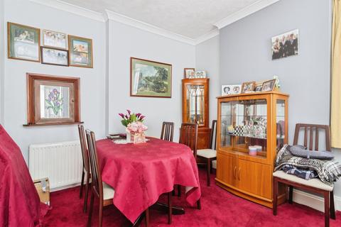 3 bedroom end of terrace house for sale, Empire Road, Torquay