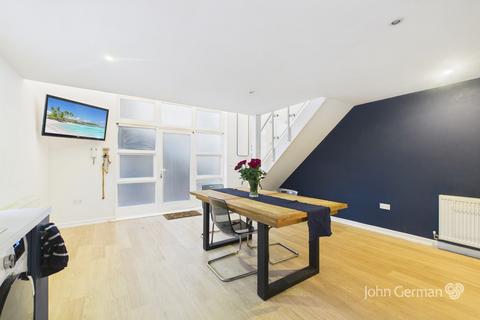 undefined, St. James Court, Burton-on-Trent