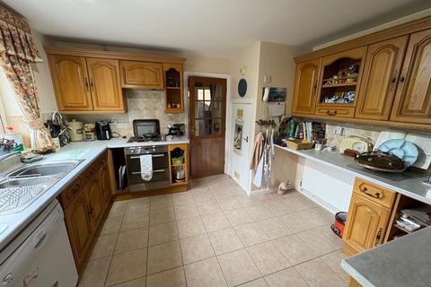 3 bedroom detached house for sale, Station Road, Surfleet