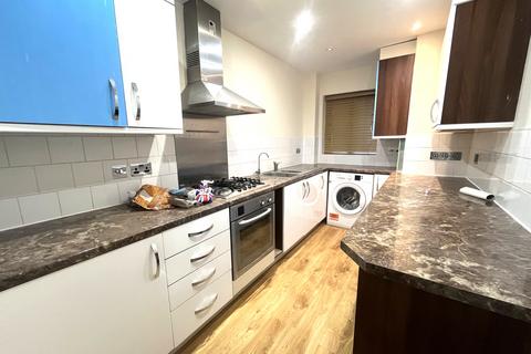 2 bedroom apartment to rent, The Brow, WATFORD