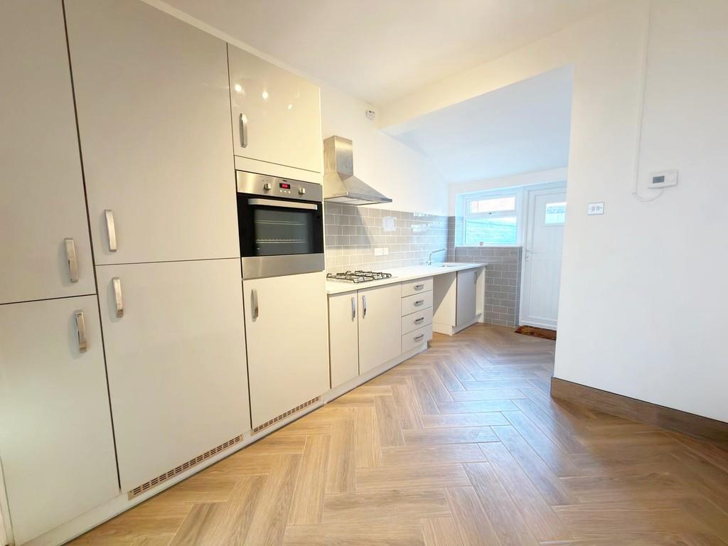 Kitchen.2