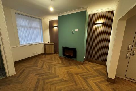 2 bedroom terraced house to rent, Bower Street, Widnes