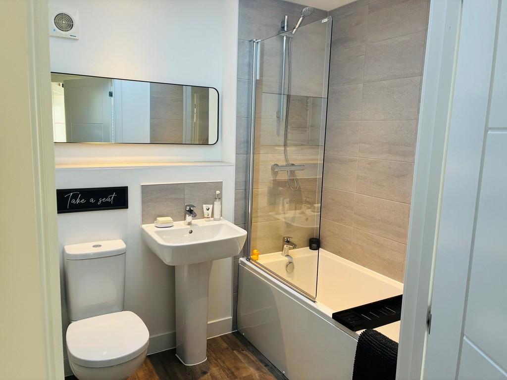 Bathroom1