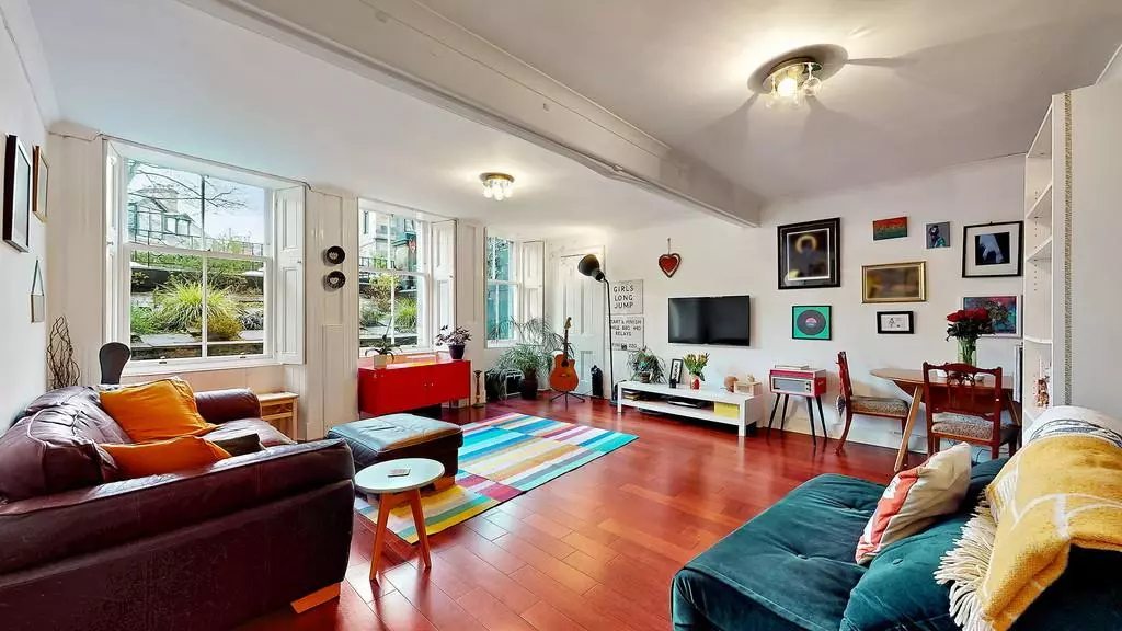 1 bedroom flat for sale - Photo 5