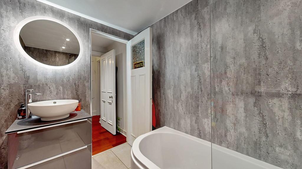 58-web-or-mls-7 Dundonald Road Basement Flat 43 -