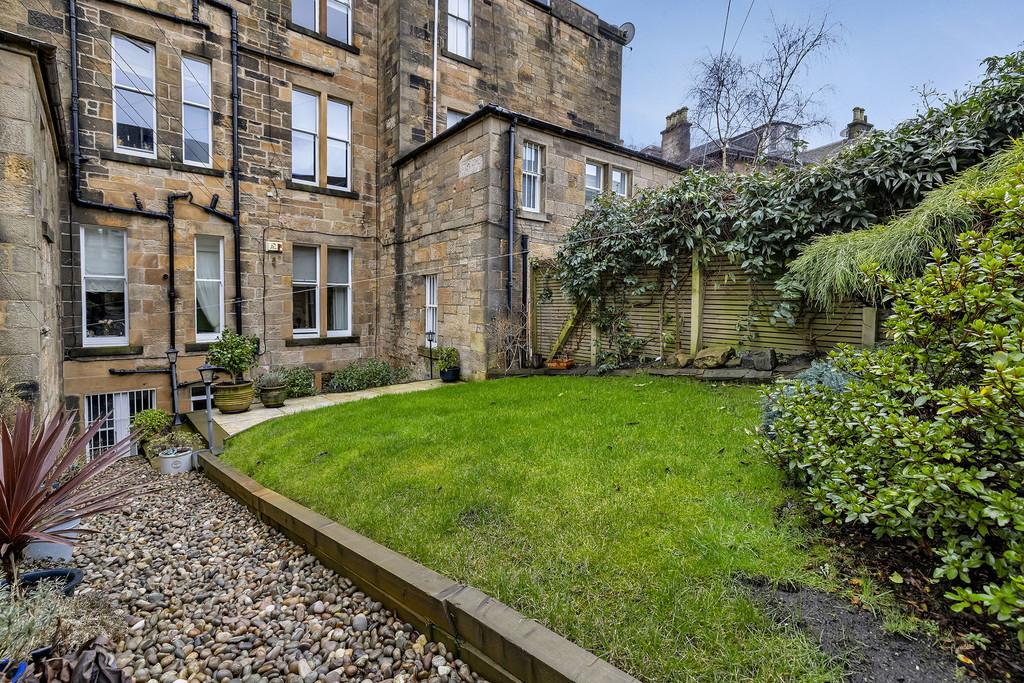 62-web-or-mls-7 Dundonald Road Basement Flat 10