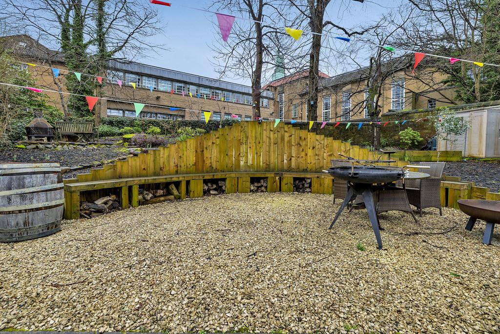 82-web-or-mls-7 Dundonald Road Basement Flat 1