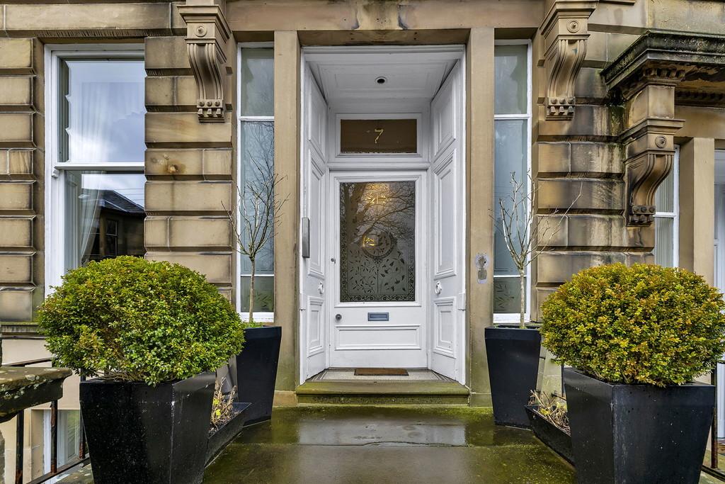 10-web-or-mls-7 Dundonald Road Basement Flat 16 -
