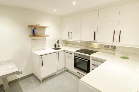 1 bedroom apartment to rent, Trinity Road, London