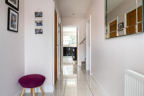 4 bedroom detached house for sale, Brookland Road, Hagley