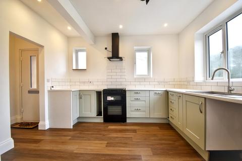 3 bedroom detached bungalow for sale, Partney Road, Sausthorpe PE23 4JL