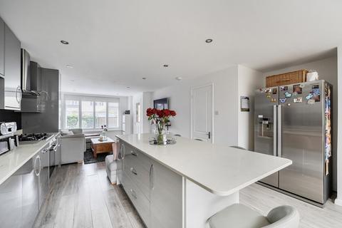 undefined, Bonners Close, Surrey GU22